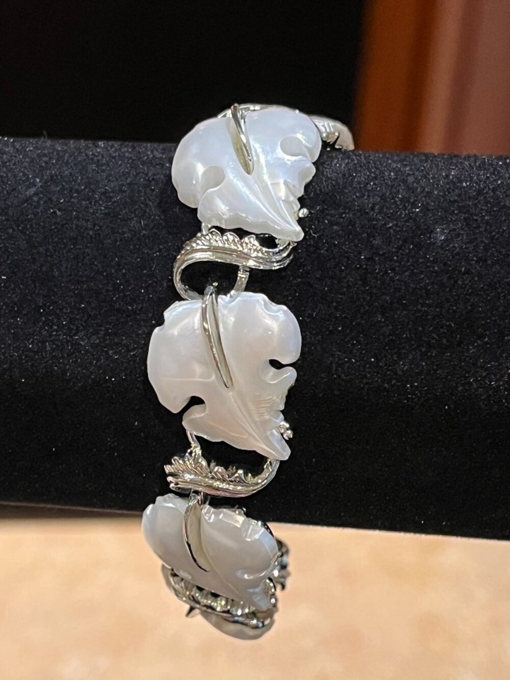 Vintage Signed Star Bracelet | White Moonglow Thermoset Leaf | Silver Tone Leaf